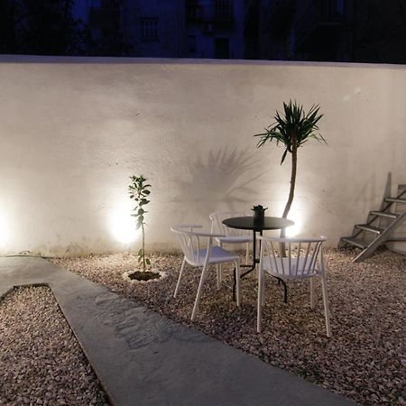 Patio Apartment Near Metro & Acropolis Афіни Екстер'єр фото